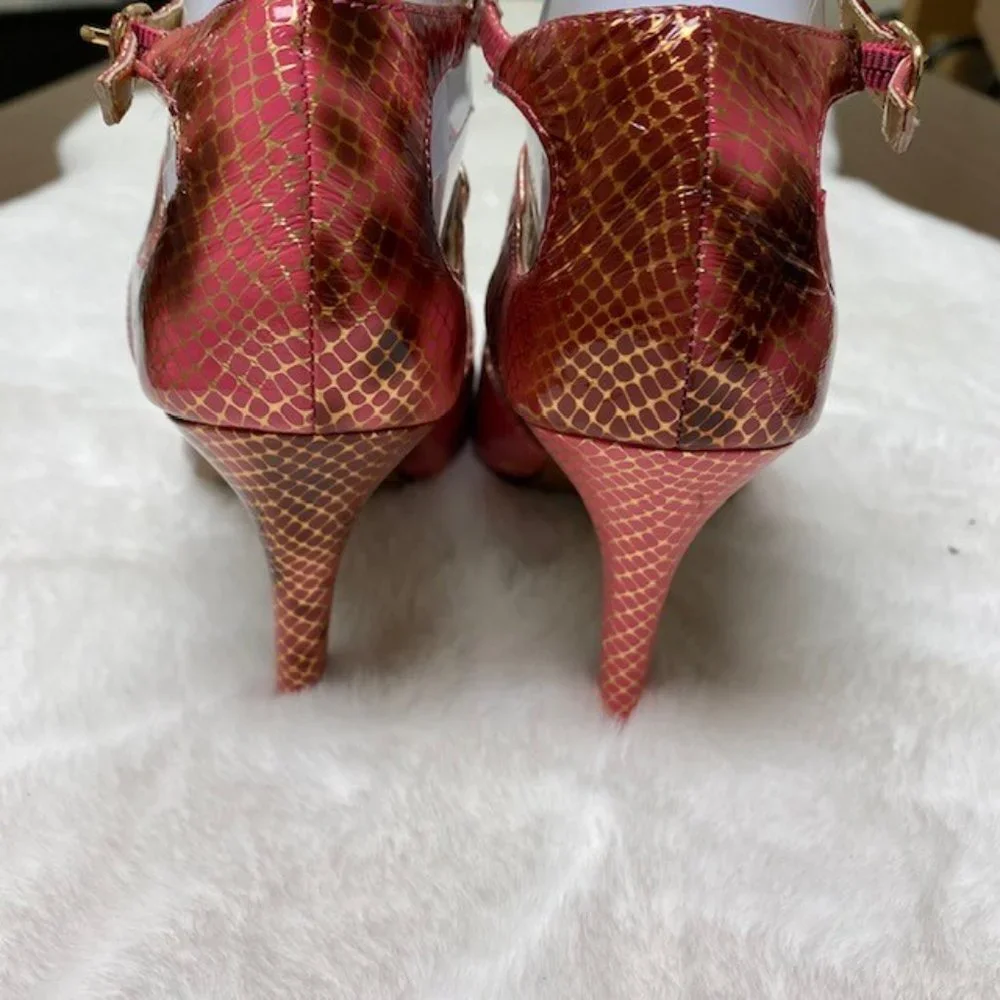 WILD ROSE Gold Pink Strappy Faux Snake Heels, size 7‎